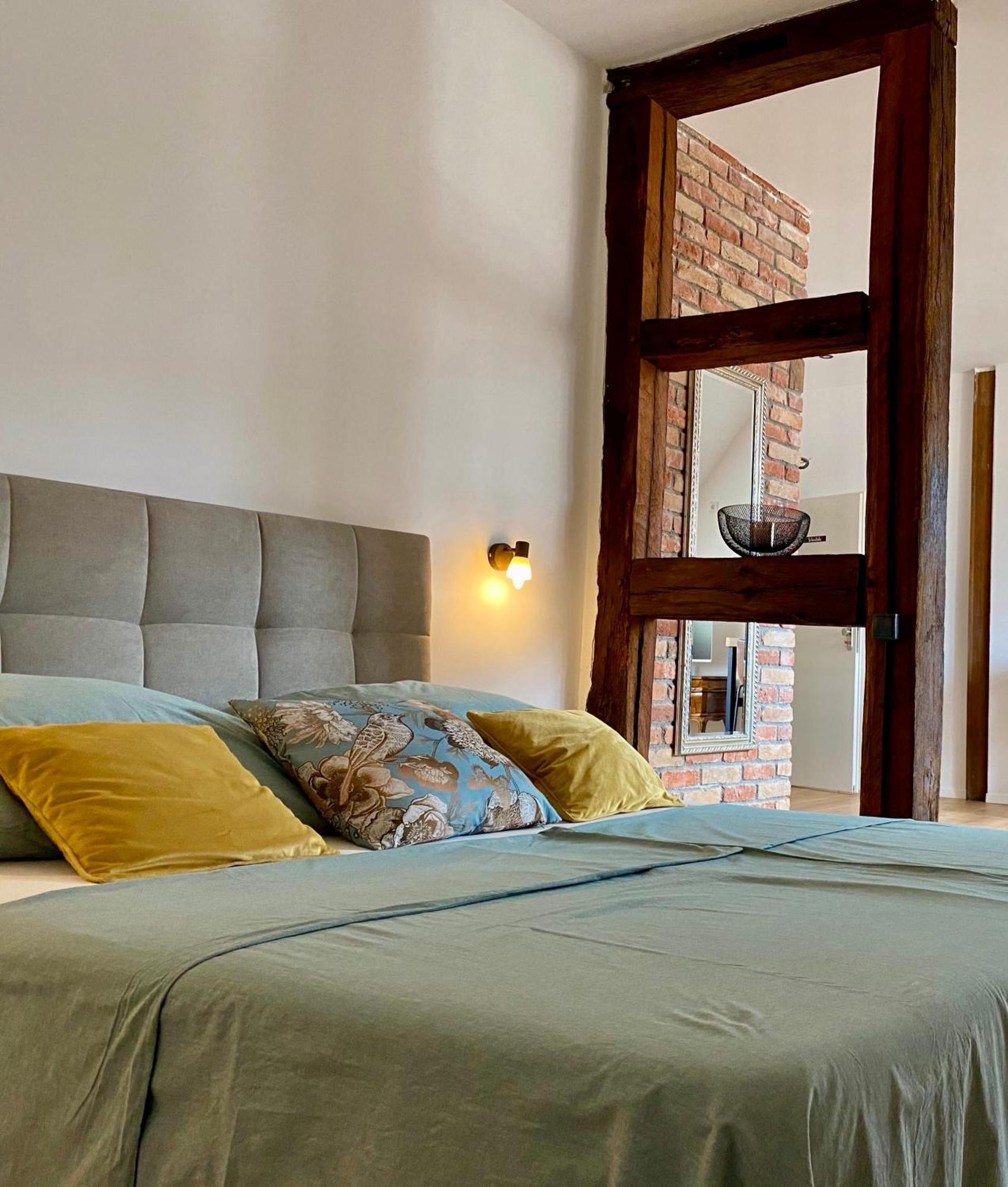 Sonnenhof 1737 - Ferienzimmer & Apartments Barbelroth Dış mekan fotoğraf