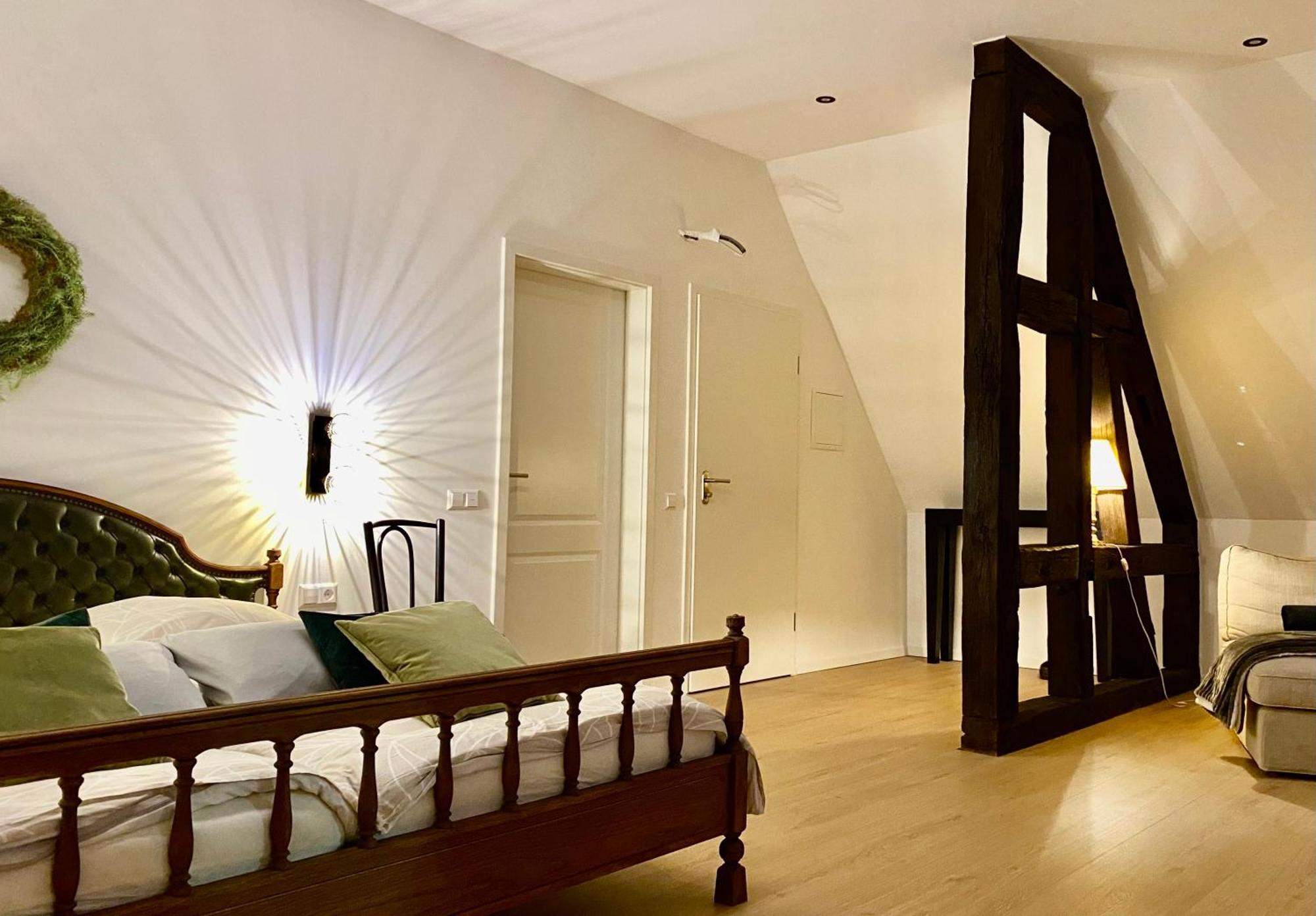 Sonnenhof 1737 - Ferienzimmer & Apartments Barbelroth Dış mekan fotoğraf